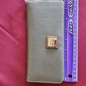 Dooney & Bourke Pebble Leather Grey Leather Wallet